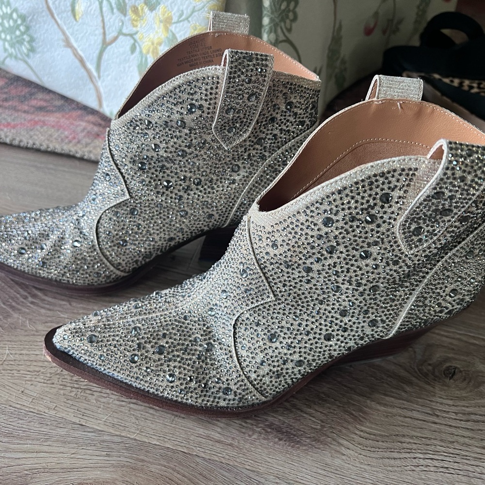 Jessica Simpson Sparkling Silver Ankle Booties - Picture 4 of 8